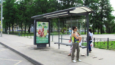 реклама на автобусных остановках